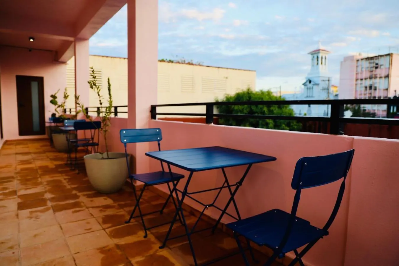 Room 9 Sleek & Serene Stay In San Juan