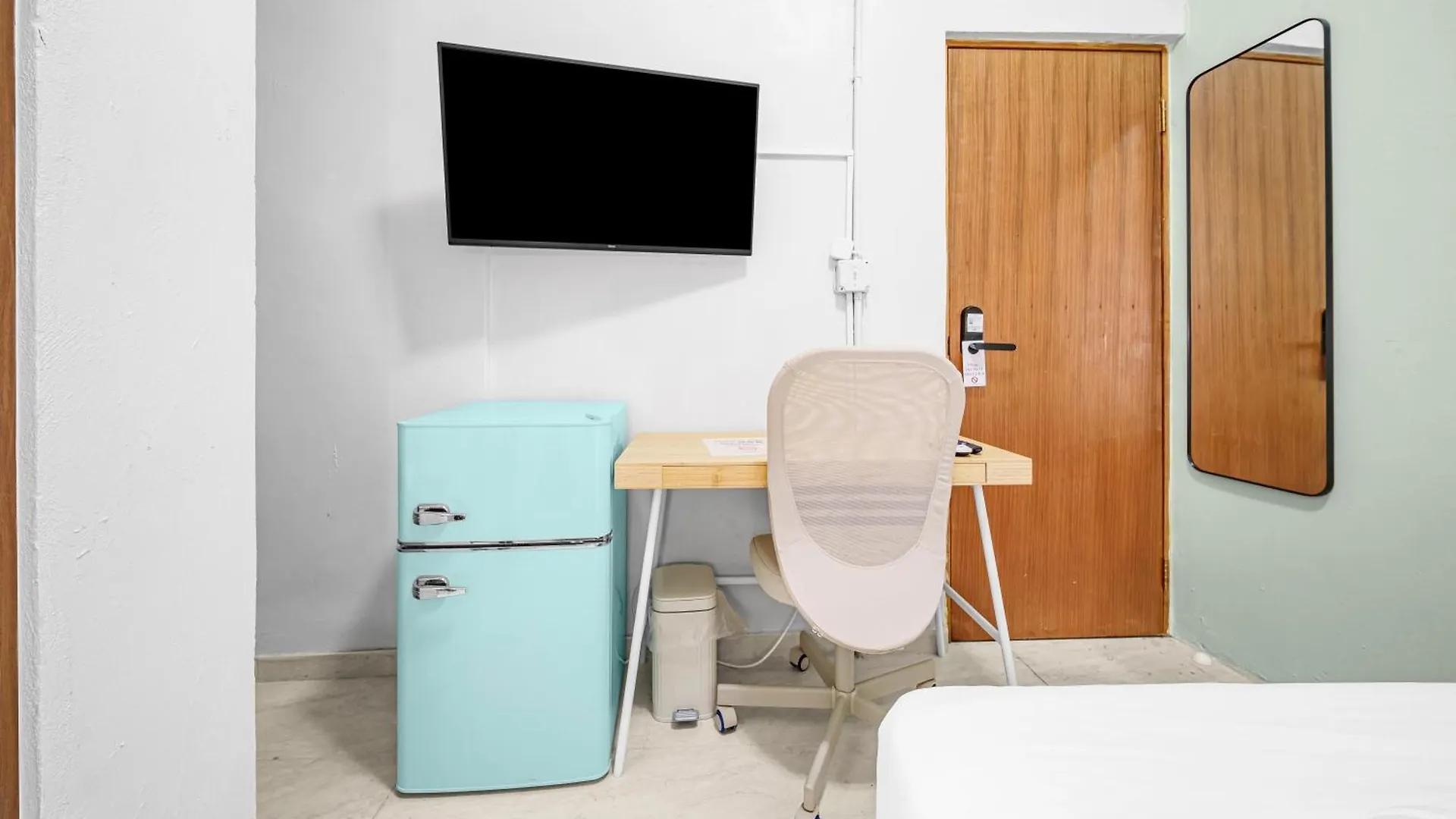 Room 9 Sleek & Serene Stay In San Juan